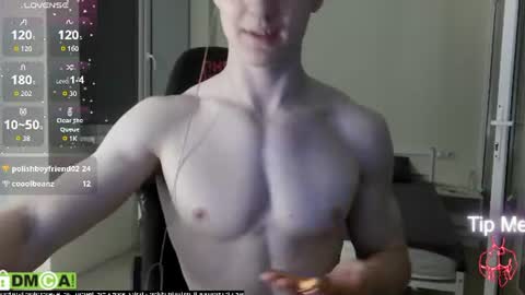 wizloverr live room snapshot on Chaturbate