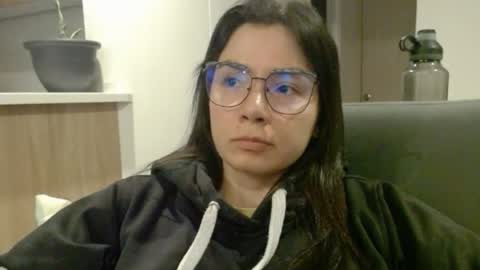 wolfs_daughter captura de la sala en vivo en Chaturbate