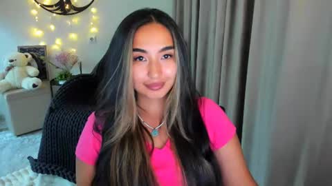 worldofkim captura de la sala en vivo en Chaturbate