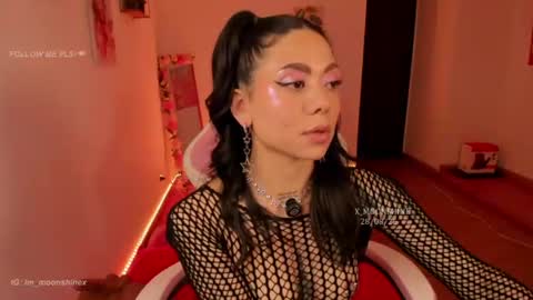 x_moonshine Momentaufnahme des Live-Raums auf Chaturbate