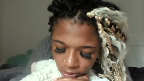xxxdanidoomsdayxxx Momentaufnahme des Live-Raums auf Chaturbate