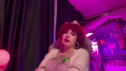 yormagical_girl Momentaufnahme des Live-Raums auf Chaturbate