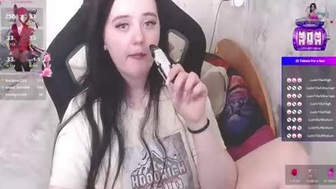 your_8a8y Momentaufnahme des Live-Raums auf Chaturbate