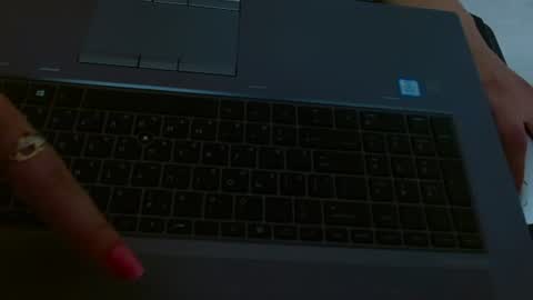 your_mashaa live room snapshot on Chaturbate