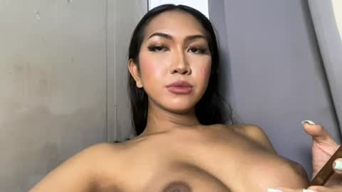 yourlovebella88 Momentaufnahme des Live-Raums auf Chaturbate