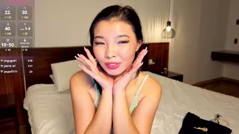 yuki_glow live room snapshot on Chaturbate