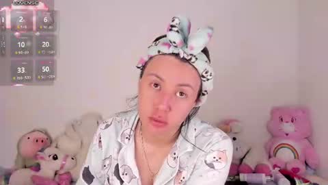 yunahott_ captura de la sala en vivo en Chaturbate