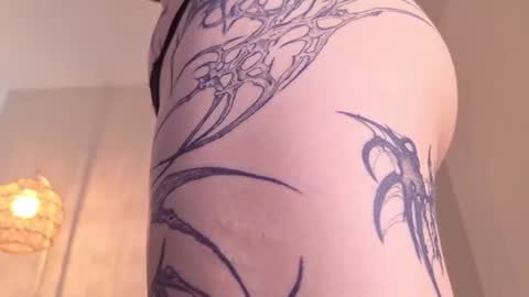 yurikomay live room snapshot on Chaturbate