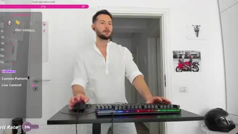 zackfrasser momentopname van live room op Chaturbate
