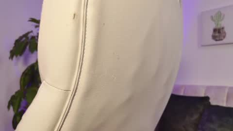 zamy_99 captura de la sala en vivo en Chaturbate