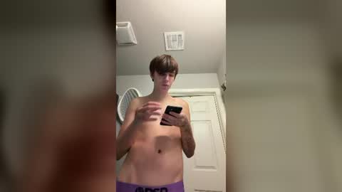 zbaby23 momentopname van live room op Chaturbate