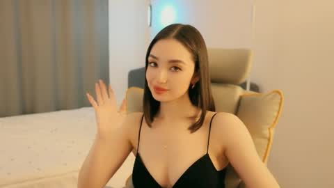 zeefnylane live room snapshot on Chaturbate