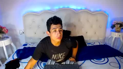 zeno_dean live room snapshot on Chaturbate