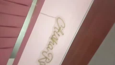 zeuss_x momentopname van live room op Chaturbate