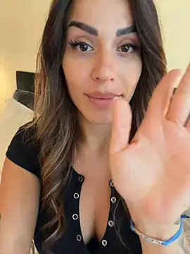 -Alisa Momentaufnahme des Live-Raums auf Stripchat