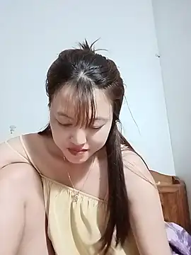 -Bitilu- momentopname van live room op Stripchat