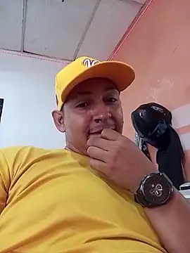 -Danniel_ captura de la sala en vivo en Stripchat