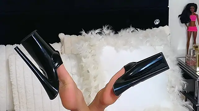 -Giselle-Reine- captura de la sala en vivo en Stripchat
