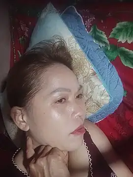-Luni- captura de la sala en vivo en Stripchat