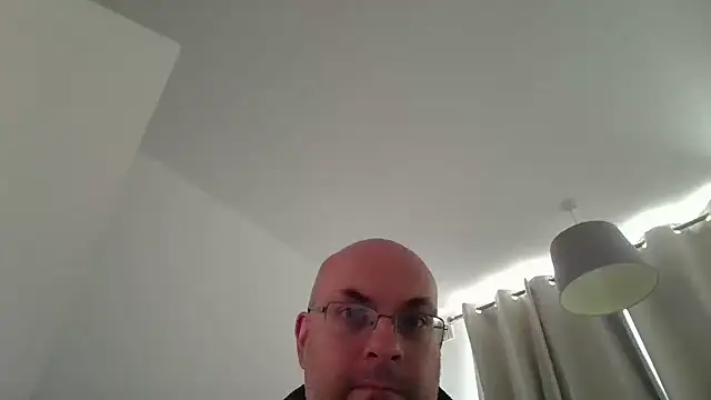 16squirtsofcum снимок онлайн-комнаты на Stripchat