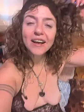 1rubylouxe captura da sala ao vivo na Stripchat