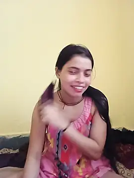 20_year_only_girl live room snapshot on Stripchat