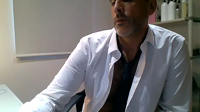 66MA69 Momentaufnahme des Live-Raums auf Stripchat