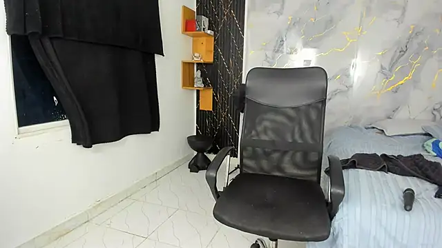AbonySex69 live room snapshot on Stripchat