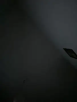 Adoro99 live room snapshot on Stripchat