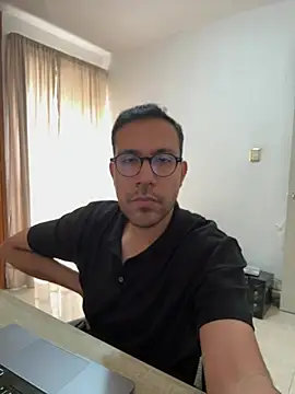 AdrianGarcia89 Momentaufnahme des Live-Raums auf Stripchat