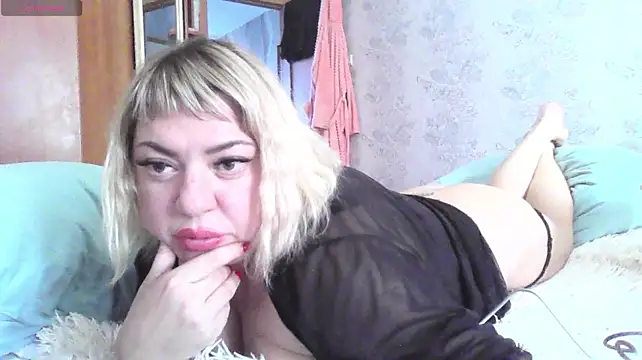 AgataDark_ Momentaufnahme des Live-Raums auf Stripchat