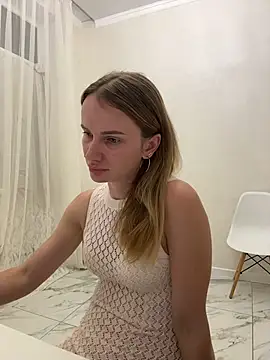 AinyrVixxen captura de la sala en vivo en Stripchat