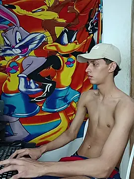 Alayn_sexy_ayes live room snapshot on Stripchat