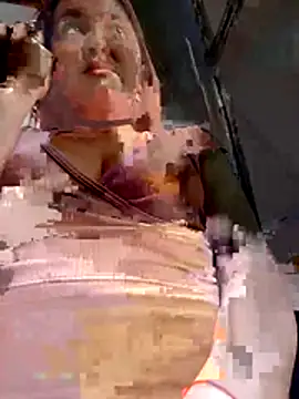 Alejandra_N captura de la sala en vivo en Stripchat