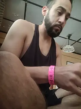 Alejandro_3618 captura de la sala en vivo en Stripchat