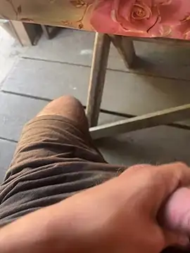 Aleks12sss0 Momentaufnahme des Live-Raums auf Stripchat