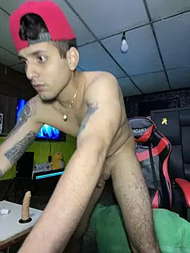 AlessandroAGT live room snapshot on Stripchat