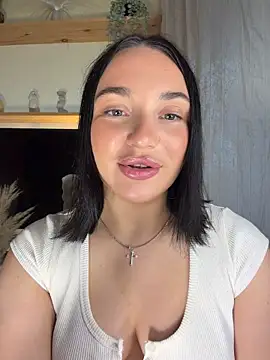 AlexaHotty_ Momentaufnahme des Live-Raums auf Stripchat