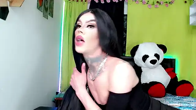 AlexdevilsHard live room snapshot on Stripchat