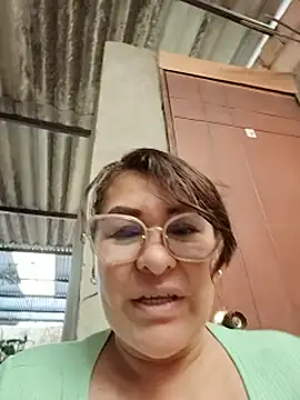 AlexxiaaMat снимок онлайн-комнаты на Stripchat