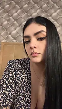 AliceRitter live room snapshot on Stripchat