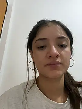 Alicia_ALICIA Momentaufnahme des Live-Raums auf Stripchat