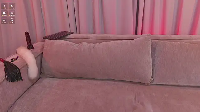 Alicia_Rose_ live room snapshot on Stripchat