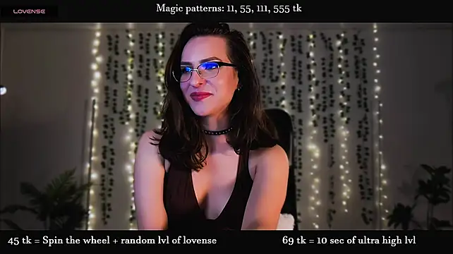 Alicia_x_art momentopname van live room op Stripchat