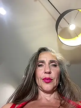 Alimela live room snapshot on Stripchat