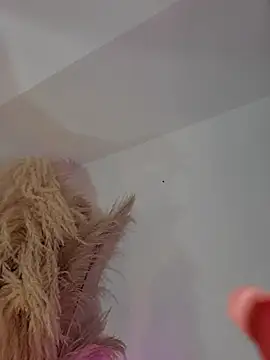 AlinnaRosee_ снимок онлайн-комнаты на Stripchat