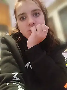 AlisaKills captura da sala ao vivo na Stripchat