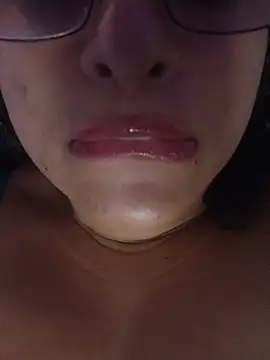 Alizon_1 снимок онлайн-комнаты на Stripchat