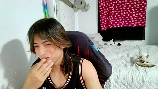 Alucard7ww7 momentopname van live room op Stripchat