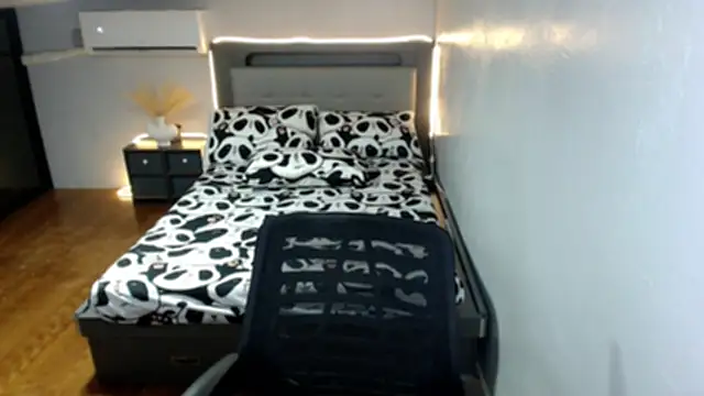 AmazingLuchie captura da sala ao vivo na Stripchat